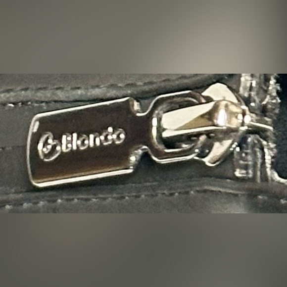 Blondo Drew Black Leather Ankle Boots Womens Waterproof Front Zip NWOB - Picture 7 of 9